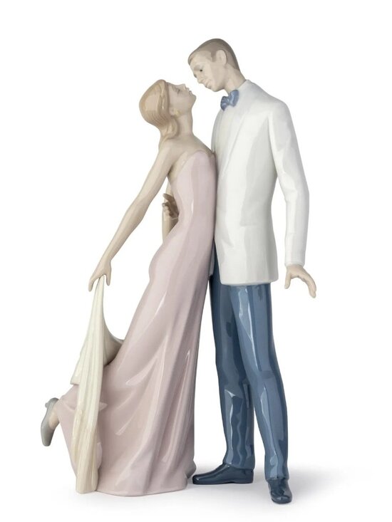 Lladró Other - Happy Anniversary Couple Figurine